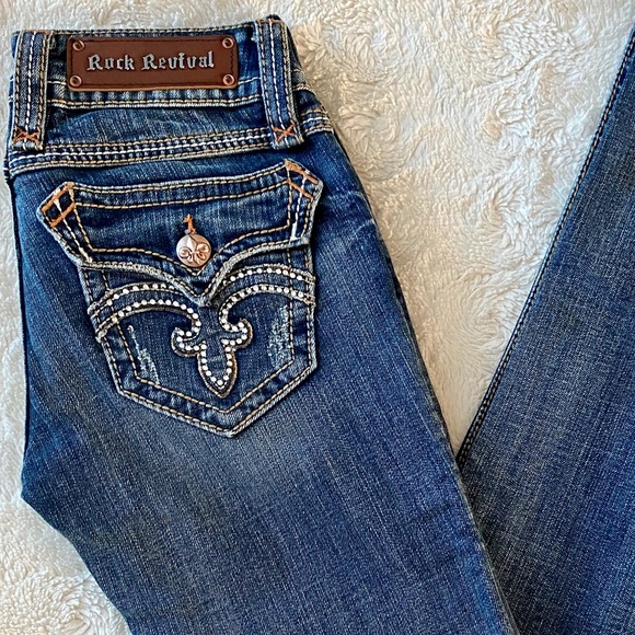 Rock Revival Jeans with Swarovski Crystal Pockets - Picture 1 of 7